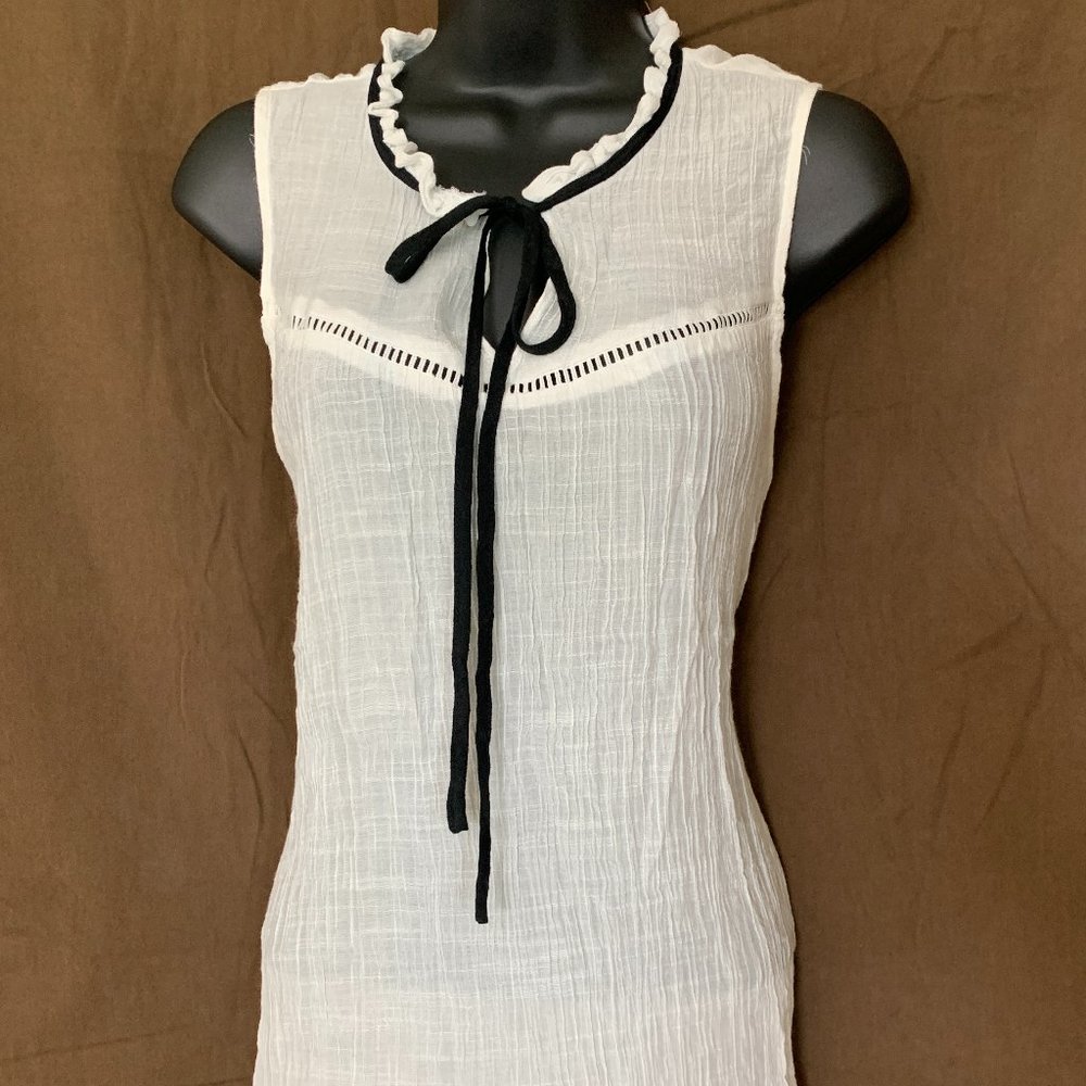 Flower & Feather Women´s White Top Blouse, Size XL - Picture 16 of 16